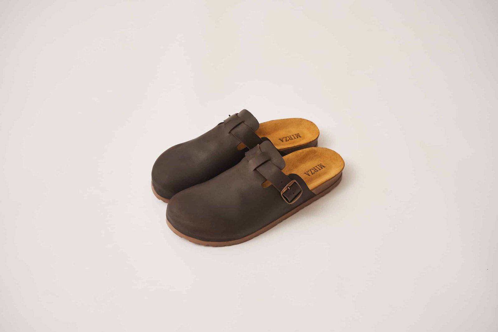 Maison Mirza - Brown